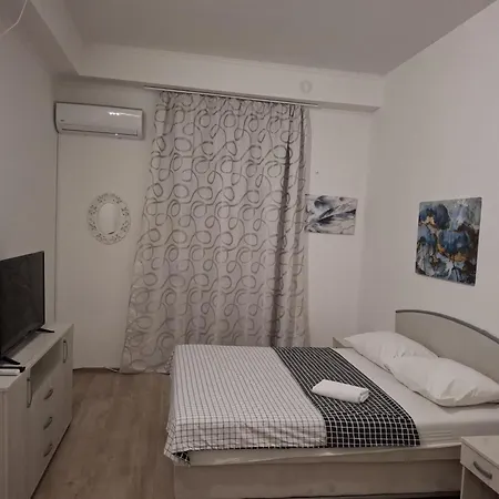 Aparmani Park Centar * Τρέμπινιε