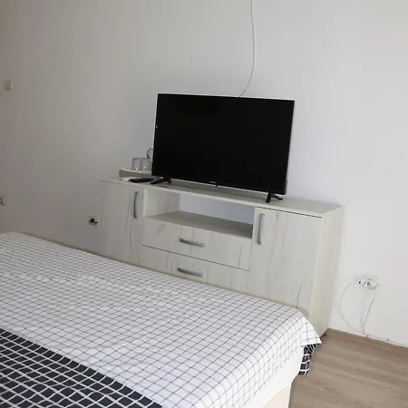 Aparmani Park Centar * Τρέμπινιε